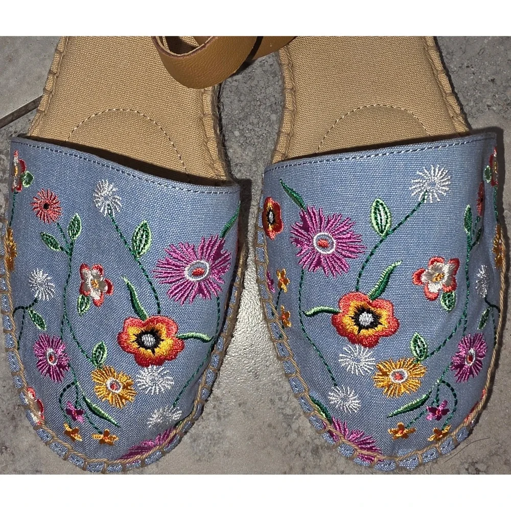 Talbots Izzy d'Orsay Espadrilles Floral Embroidered Chambray Sandals 9M